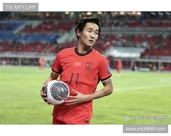 足球明星在逆境中泪流满面展现真实情感与坚韧不拔的奋斗精神 足球明星在逆境中泪流满面展现真实情感与坚韧不拔的奋斗精神