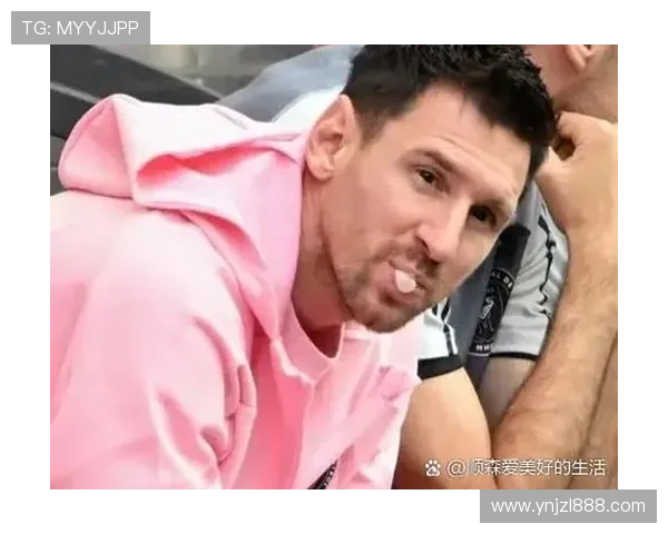 与足球明星亲密接触的精彩互动视频合集尽享足球魅力与激情瞬间